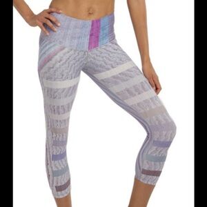 Niyama Sol purple Beachcomber Zulu Capri Leggings NWT